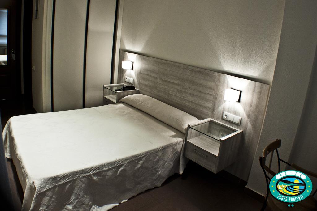 Hotel Playa Poniente Хіхон Екстер'єр фото