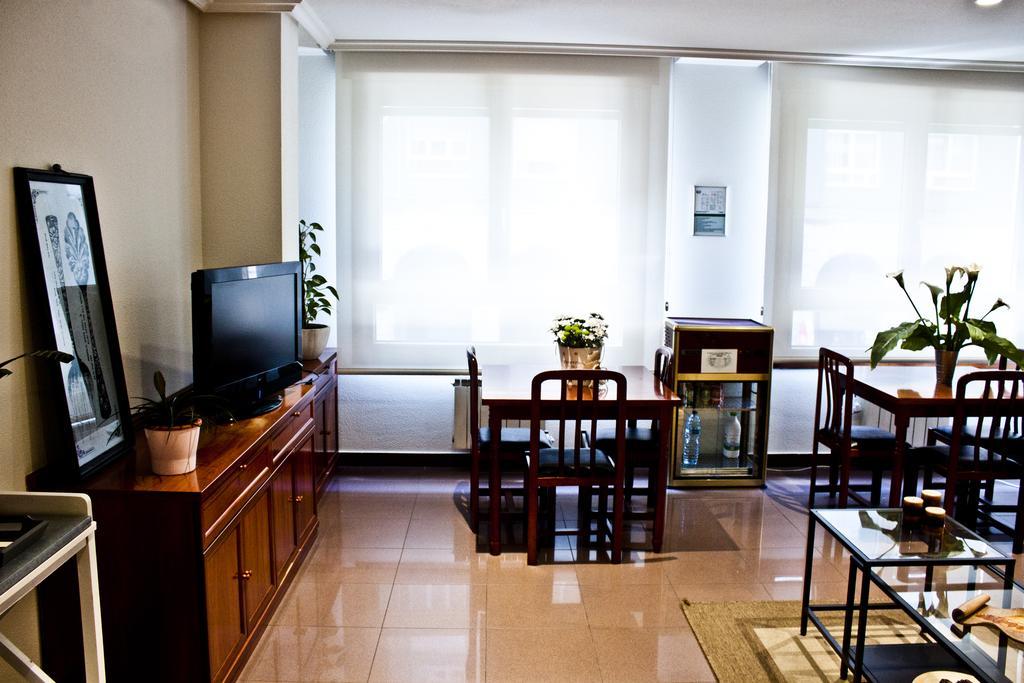Hotel Playa Poniente Хіхон Екстер'єр фото