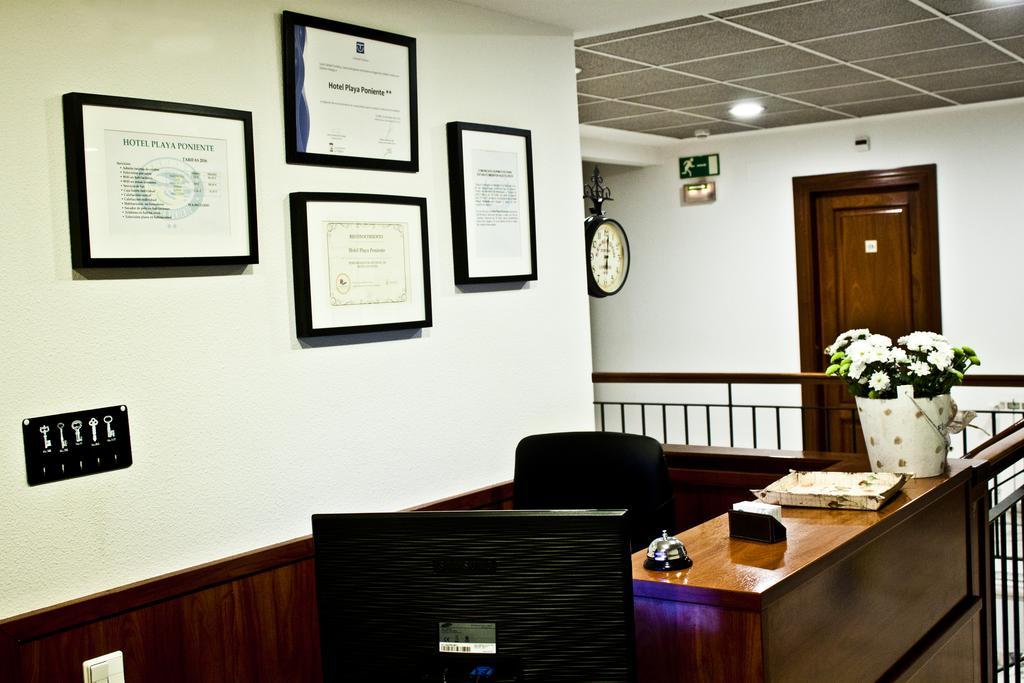 Hotel Playa Poniente Хіхон Екстер'єр фото