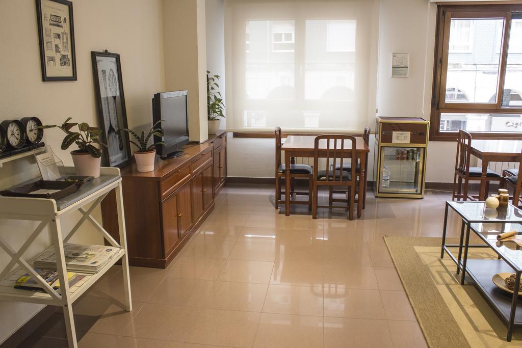 Hotel Playa Poniente Хіхон Екстер'єр фото
