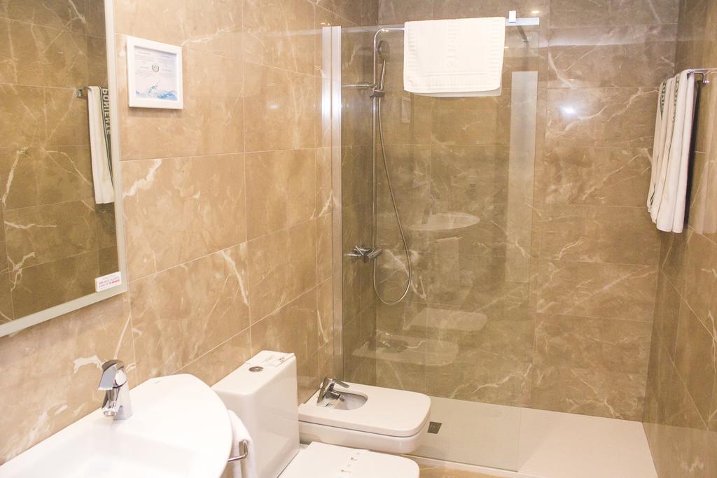 Hotel Playa Poniente Хіхон Екстер'єр фото